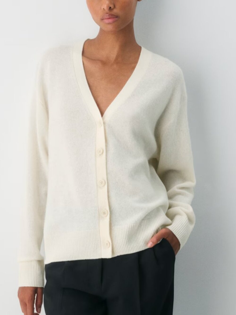 Aritzia Feather Cashmere Relaxed V-Neck Cardigan in Whisper White